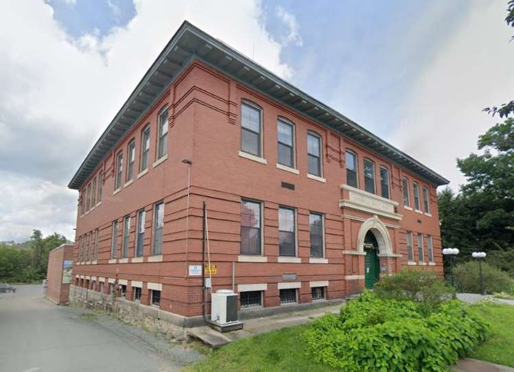 Lyndon Delays Decision on $880,000 Municipal Gym Renovation